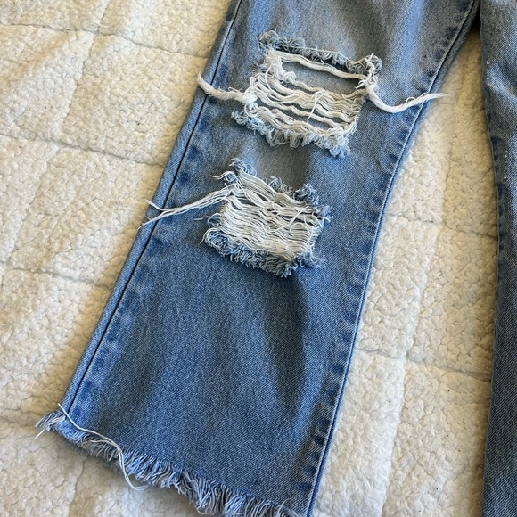 The Vintage Twin Reworked Levi’s jeans - Picture 6 of 16
